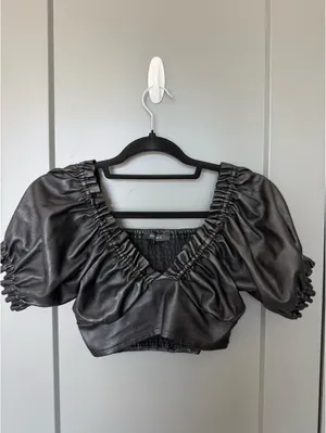 Black Olivaceous Top thumbnail 4