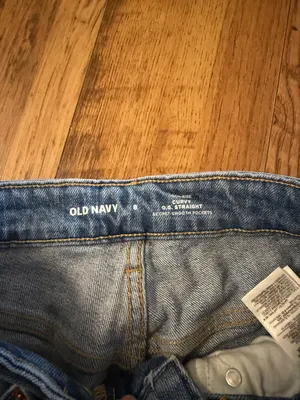 Old Navy Curvy OG Straight-Leg Jeans thumbnail 4