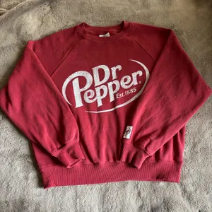 Dr Pepper Sweatshirt Red thumbnail 1