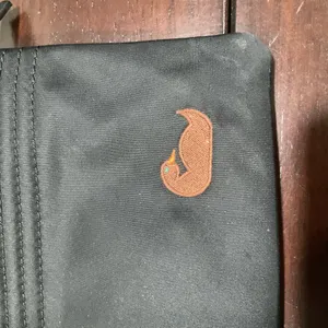 Dooney & Bourke North South Triple Zip Black Nylon Embroidered‎ Duck Crossbody thumbnail 7