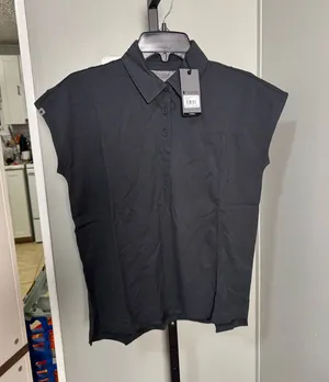NWT Figs women’s scrub top thumbnail 1