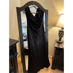 NEW Formal Off Shoulder Maxi Dress Gown M thumbnail 2