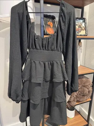 Black long sleeve dress Size L thumbnail 1