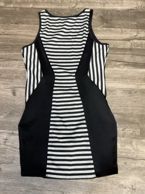 NWT 2B Bebe Women’s XL Black & White Striped Colorblock Bodycon Tank Dress USA thumbnail 4