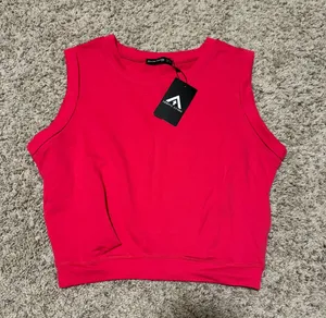 Arrive Guide pink workout tank thumbnail 1