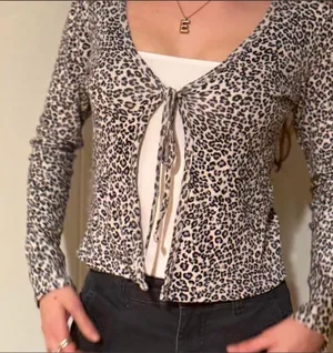 Brandy Melville Top thumbnail 1