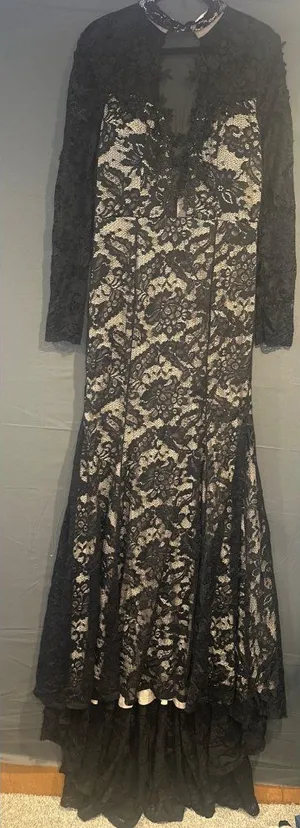 NWT Women L 8 10 Black Lace Mermaid Maxi Gown Gothic Formal Evening SHEIN Belle thumbnail 1