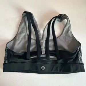 Lululemon Black grey small striped sports bra athleisure size 6 energy gym thumbnail 3