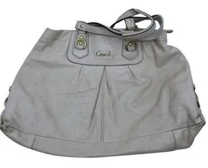 Coach Xl White Leather Shoulder Bag thumbnail 1