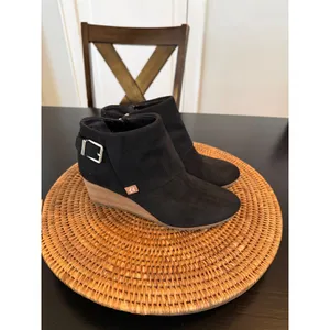 Dr. Scholls Be Energized Black Wedge Ankle‎ Boots Buckle Zip Booties Womens thumbnail 3