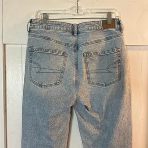 American Eagle Mom Jeans thumbnail 4