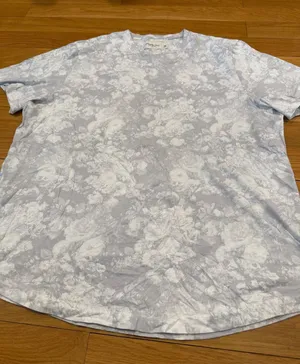 Abercrombie & fitch soft tee floral size XXL . thumbnail 1