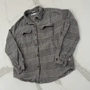 Hollister Boyfriend Fit Houndstooth ButtonUp Flannel Shirt Womens Small Gray/Tan thumbnail 3