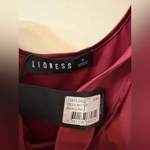 NWT Lioness Delilah Top in Burgundy, size S BRALETTE IS MISSING thumbnail 6