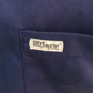 Greys Anatomy By Barco Cute Scrub Top Women’s Size Medium Navy Blue Color thumbnail 3