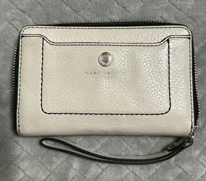 MARC JACOBS Beige and Black Seams Genuine Leather Wallet Purse thumbnail 1