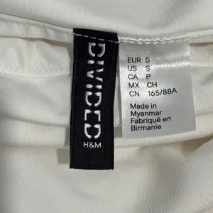 H&M Divided Off Shoulder Ruched Top Size S White Draped Minimalist Blouse thumbnail 2