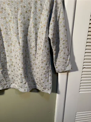 Gap Women’s Sz Medium Sweatshirt 3/4 Sleeve Heather Gray Gold Glitter Star Print thumbnail 4