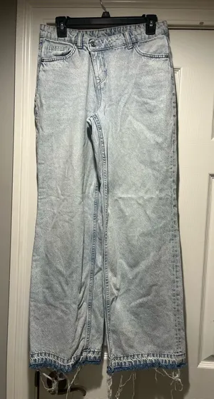 H&M Light Blue Flared Jeans with Raw Hem thumbnail 1