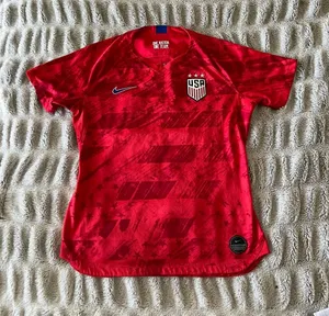 Nike Women's USA Alex Morgan 13 Soccer Breathe Stadium Away Jersey sz M dri fit thumbnail 1