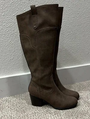 Boots Indigo rd. Brown heeled thumbnail 1