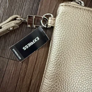 Express OS Gold Faux‎ Leather Wristlet Clutch Pebble Grain Zip Pouch Accessory thumbnail 3