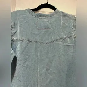 Abercrombie & Fitch Tie Front Quarter Button Long Sleeve Denim Blouse Size M thumbnail 7