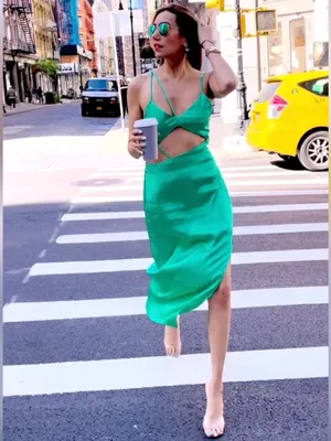 ZARA Asymmetric Cut Out‎ Satin Effect Midi Dress Side Slit Emerald Green Size XS thumbnail 4