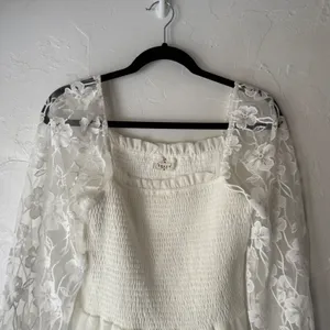 Ember‎ White Floral Lace Square Neck Smocked Peplum Top M Coquette Victorian thumbnail 2