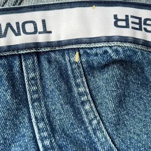 Vintage Tommy Hilfiger Denim Jean Jacket Women’s thumbnail 7