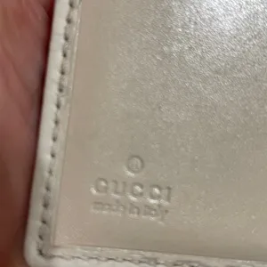 Gucci Embossed  Leather Compact Wallet thumbnail 12