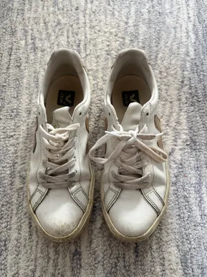 Gold VEJA Sneakers thumbnail 2