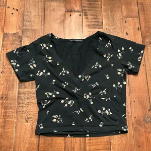 BRANDY MELVILLE‎ Amara Top thumbnail 2