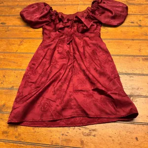 Altar'd State Burgundy Floral Jacquard Puff‎ Sleeve Tie Back Mini Dress XS thumbnail 4