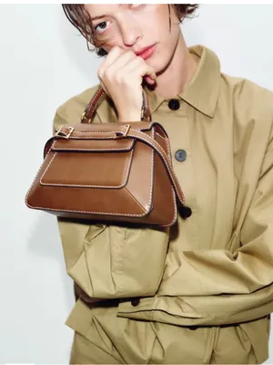 Zara‎ BUCKLE CITY BAG thumbnail 1