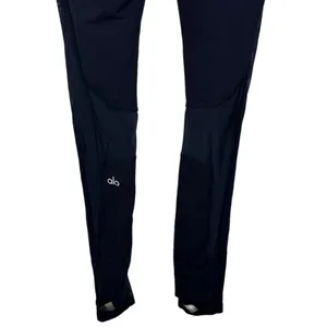 Alo‎ Yoga Black Pants thumbnail 4