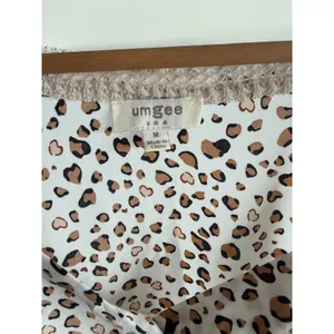 Umgee Mixed Media Leopard Heart Print Waffle Knit Top Cream Tan Medium thumbnail 3