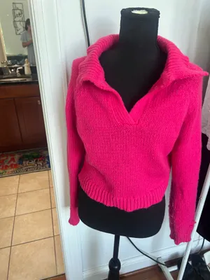 Pink cropped sweater Size L thumbnail 2