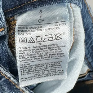 Old Navy Denim Short Overalls Women’s Size‎ Small Distressed Jean Romper thumbnail 8