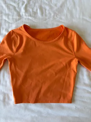 Lululemon Top thumbnail 2