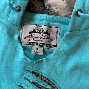 Legendary Whitetails hoodie, women’s small Blue thumbnail 2