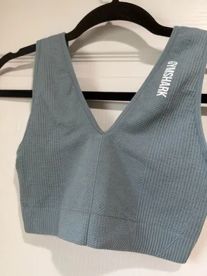 Gymshark crop thumbnail 3