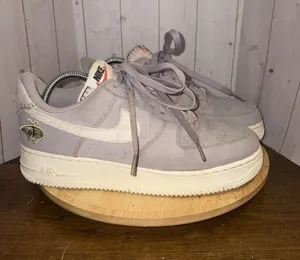 Nike Air Force 1 '07 SE NN Air Sprung Amethyst Ash Pale Ivory Butterfly‎ 8.5 thumbnail 1