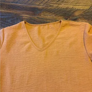 Ladies Fall Sienna Color  Top size small - like new!! thumbnail 7