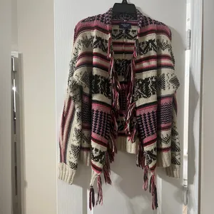American Eagle Outfitters Patterned Cardigan - Pink and Cream thumbnail 2