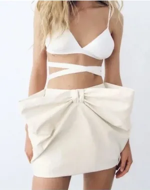 Zara Skirt Voluminous 3D Bow Mini Cream Sz M BarbieCore, Balletcore, Soft Glam thumbnail 1