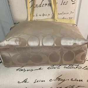 F18385 Coach signature Shoulder bag thumbnail 10