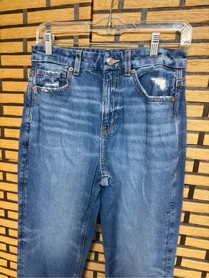 American Eagle Curvy Mom Jeans Size 6 thumbnail 3