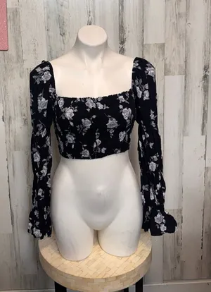 Motel Rocks Black Floral Long Sleeve Smocked Crop Top Womens Medium Milkmaid Boh thumbnail 1