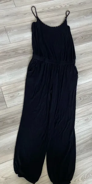 Lascana‎ For Venus Black Spaghetti Straps Jogger Beach Jumpsuit Size Medium thumbnail 1